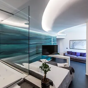 The Boutique 2*, Naples Italy